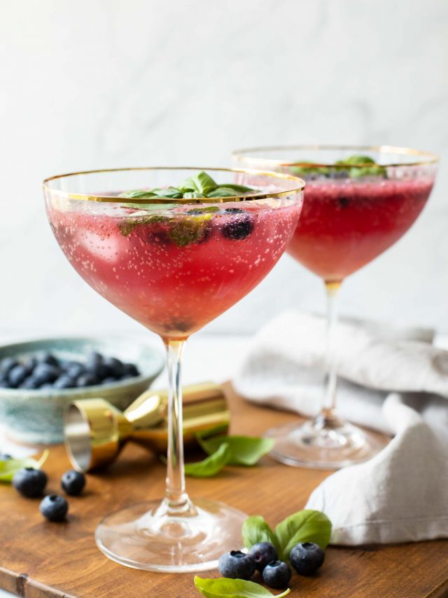 Blueberry Gin Basil Smash Story - Desserts & Drinks