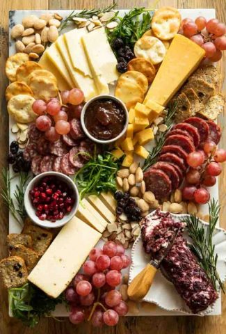 Christmas Charcuterie Board step by step instructions.
