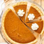 Top view pumpkin pie.