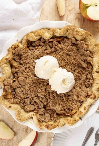Dutch apple pie in a pie pan.